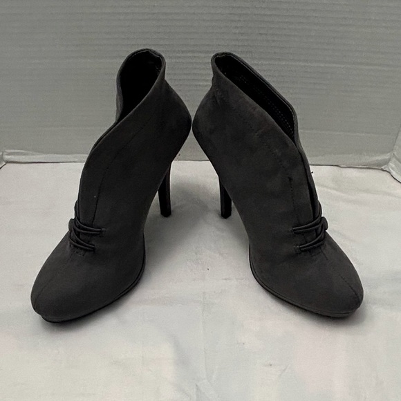 Apt 9 heels - Picture 6 of 11